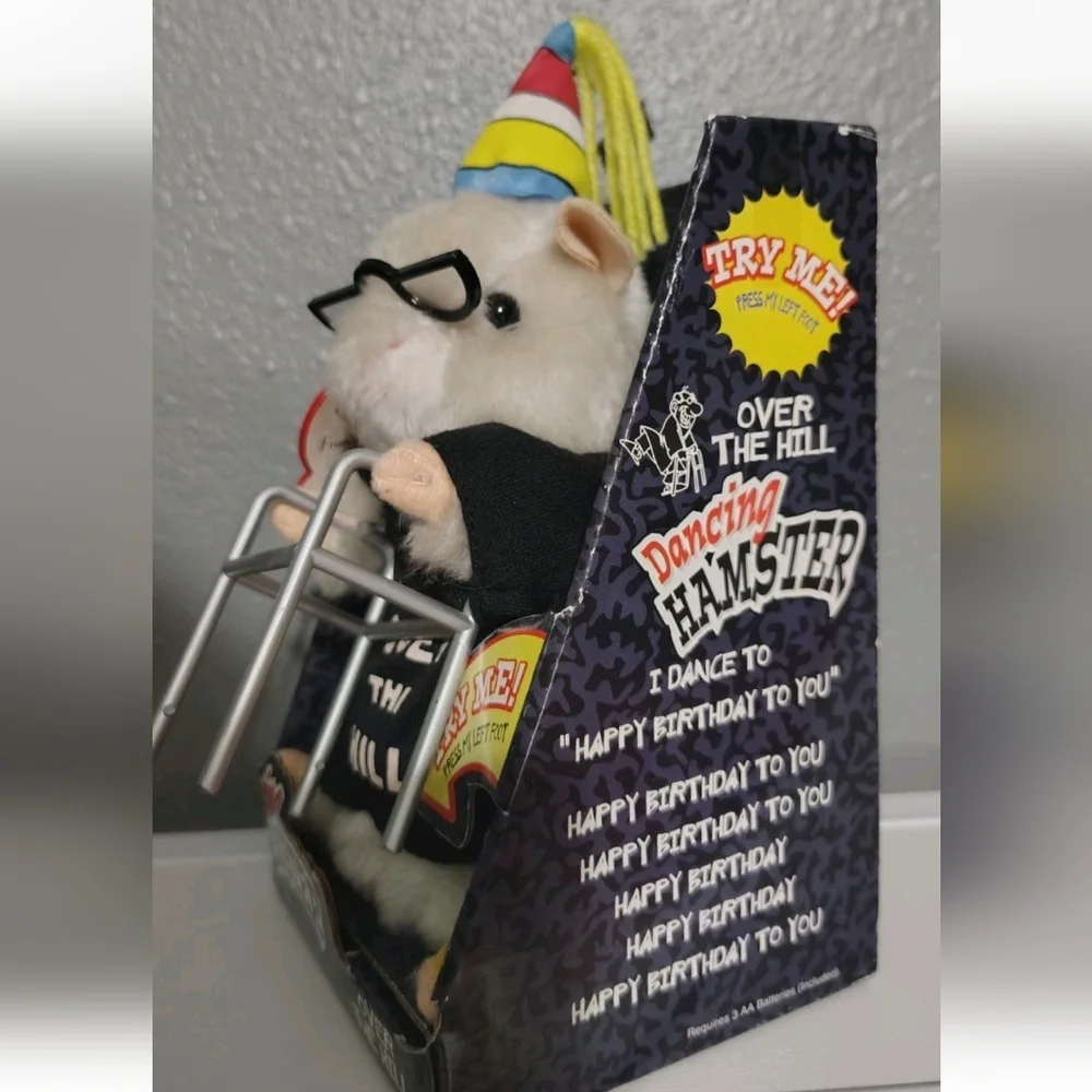 Gemmy Dancing Hamster Over The Hill Birthday Animated Singing (not Tested) 2003